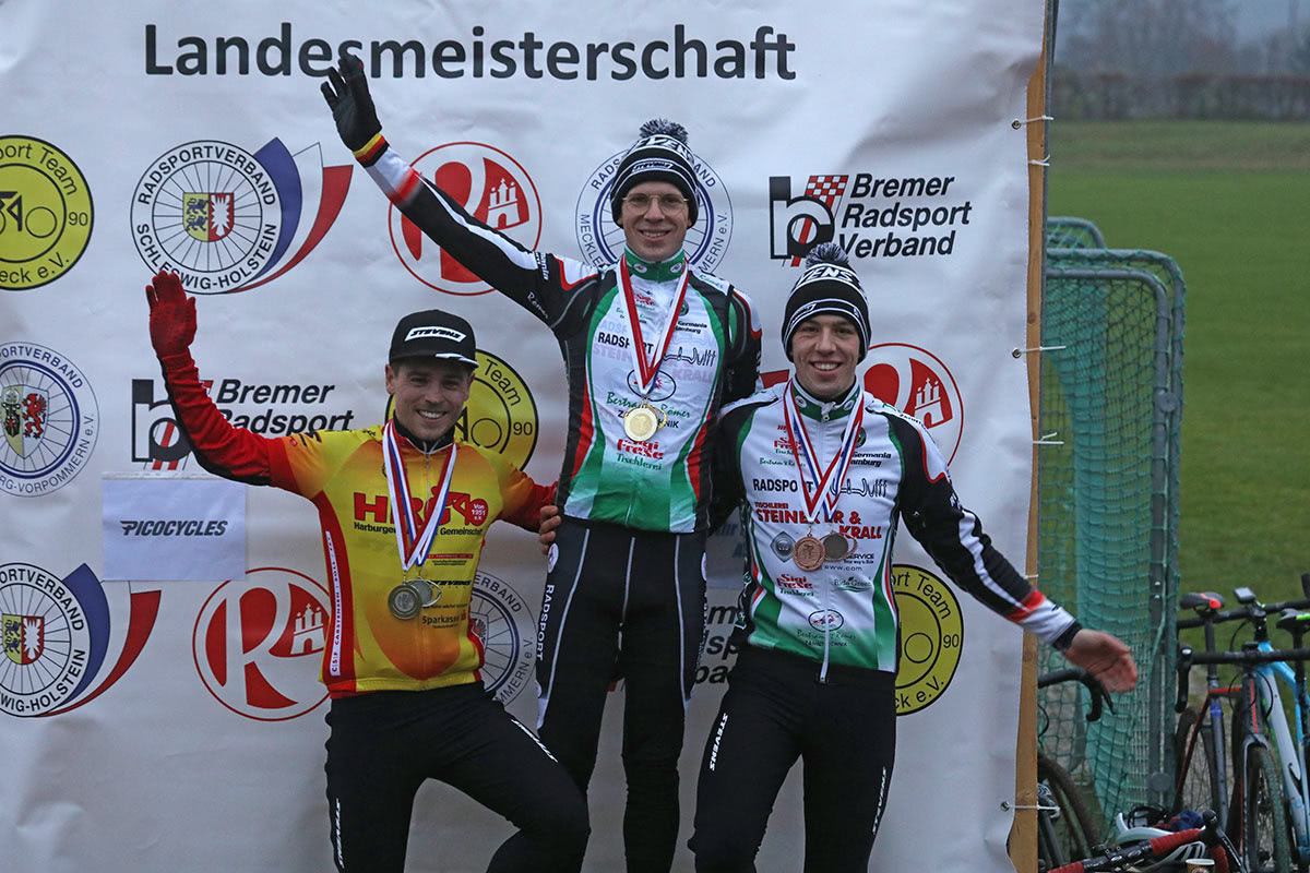 Cross | © Heike Lindenau